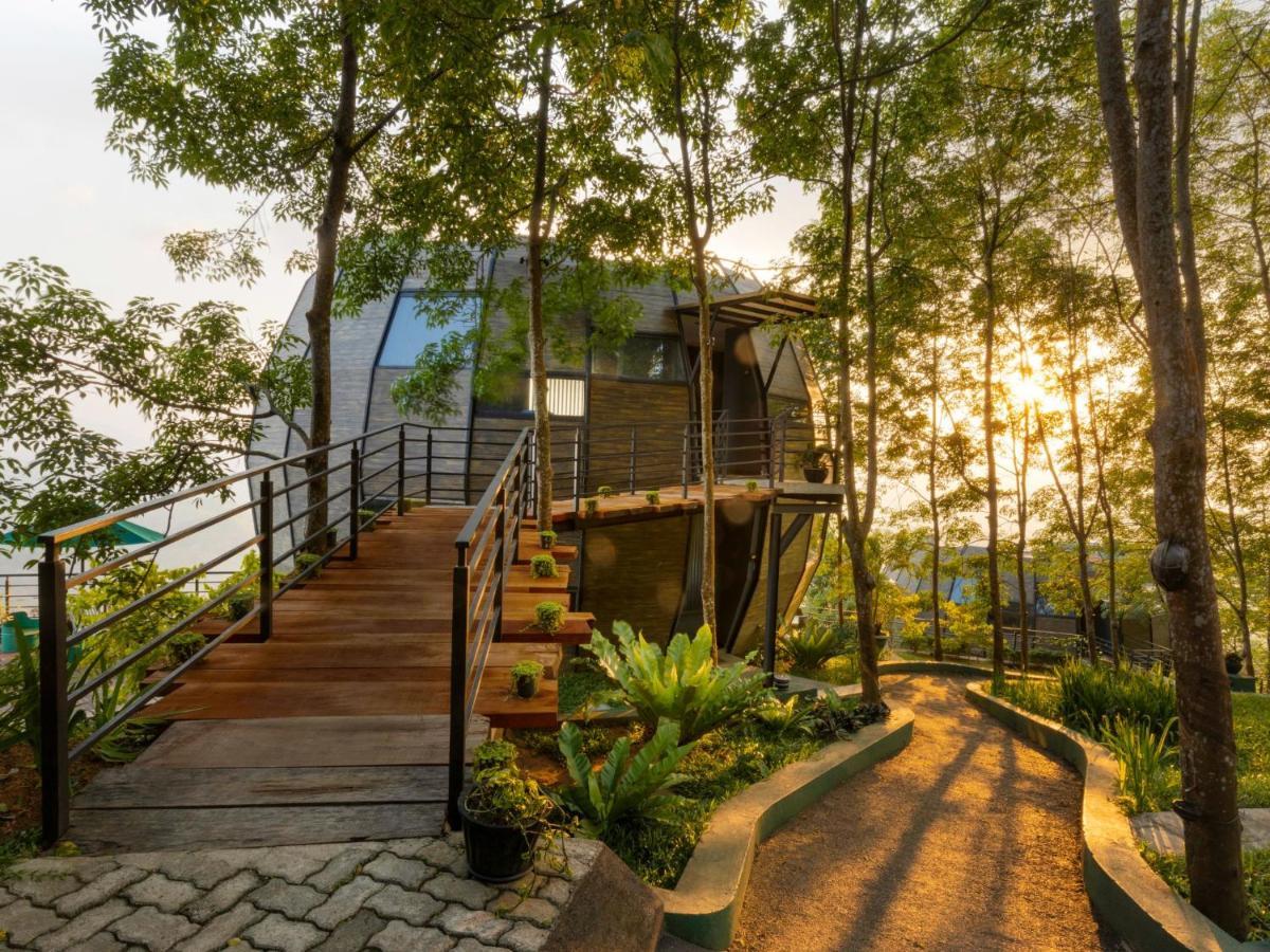 Green Acres Leisure Resort & Spa Канді Екстер'єр фото